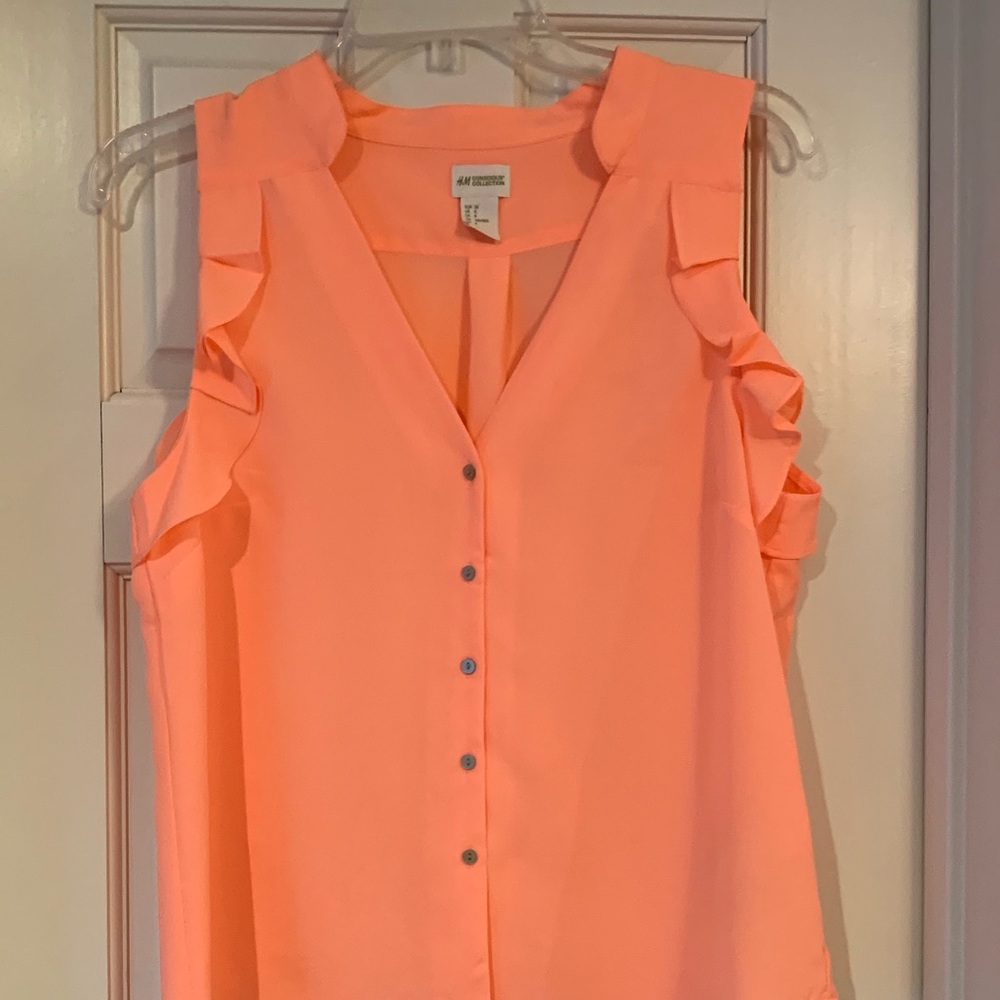NWOT H&M Sleeveless Ruffle Top - Picture 2 of 6
